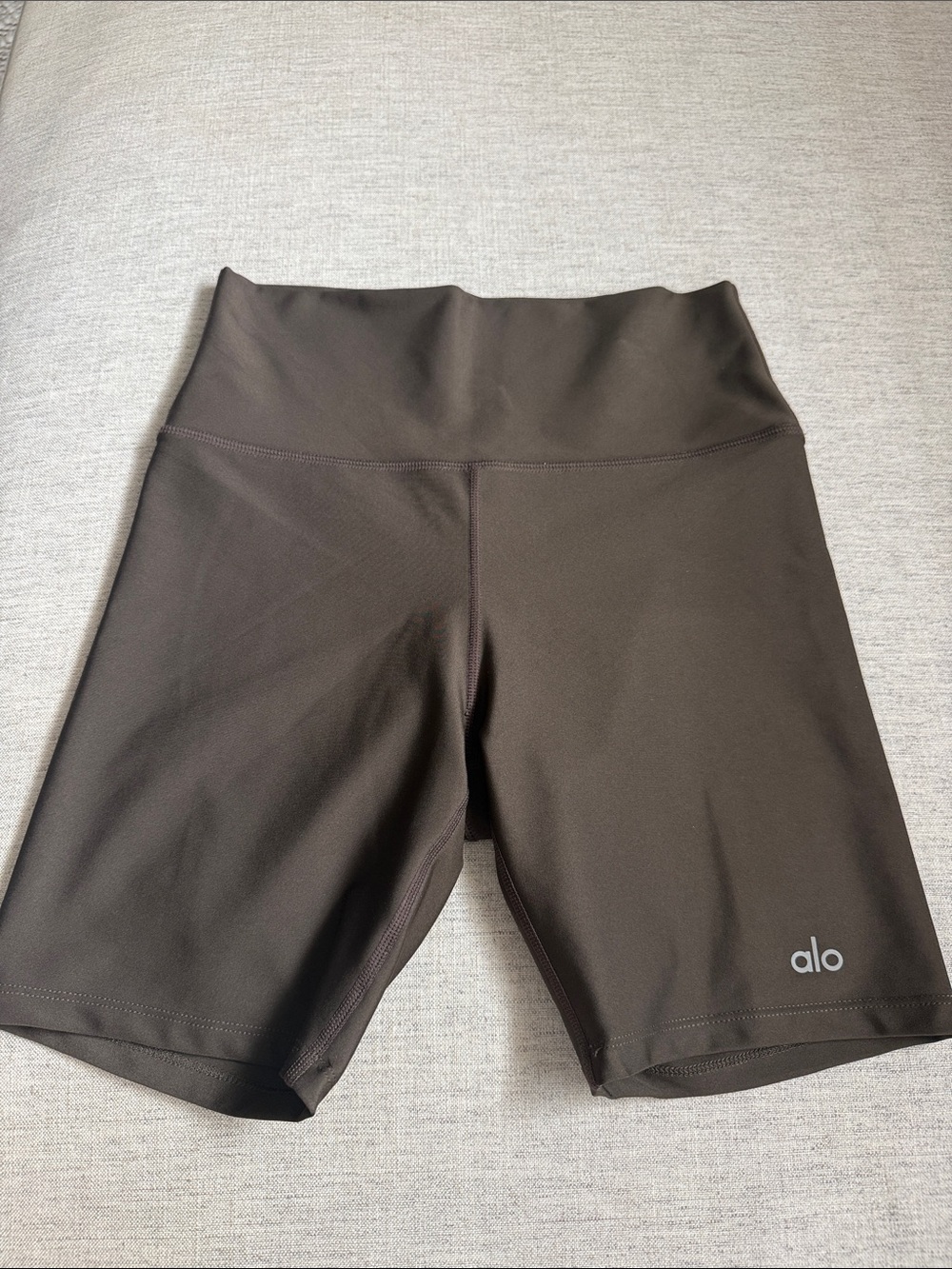 ALO Yoga High-Rise Bike Shorts in Dark Brown Espresso ☕️
